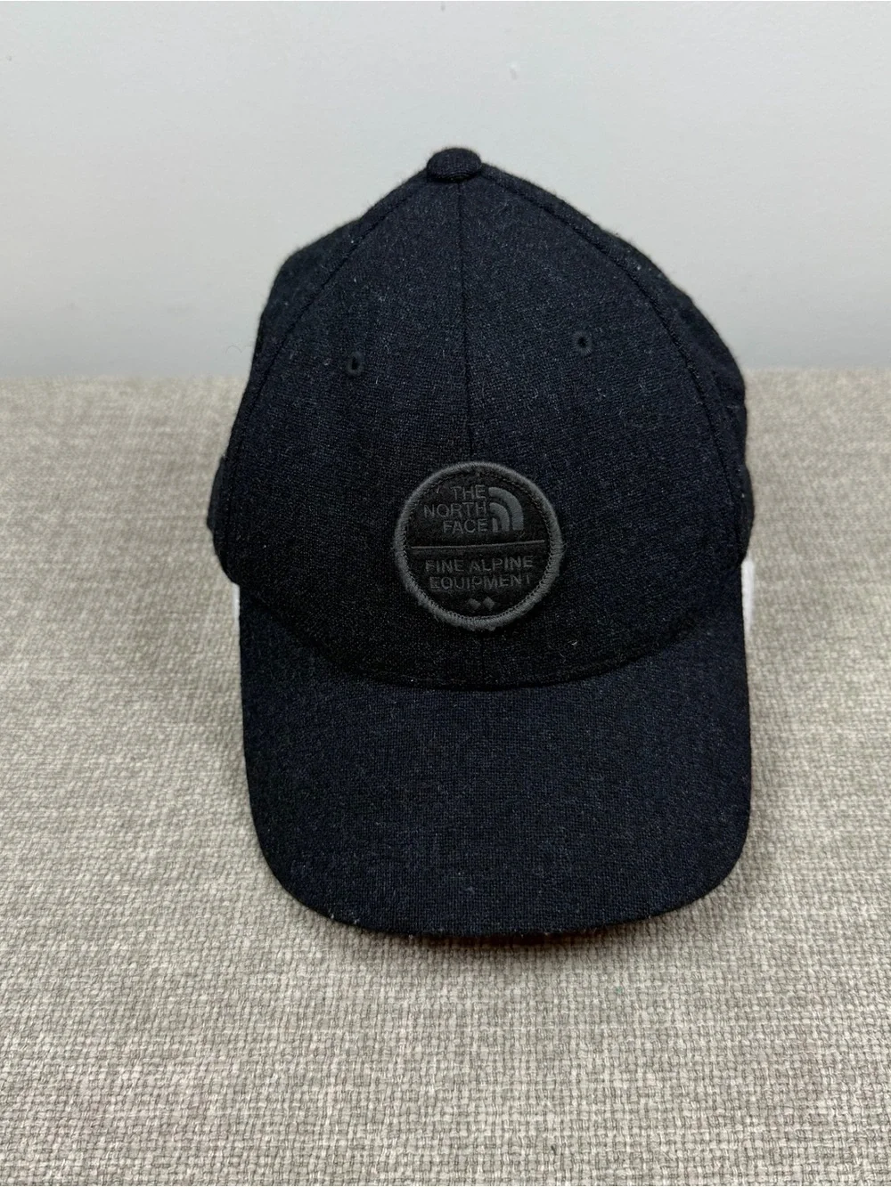 North Face Black Baseball Hat Cap Men's M/L Fitted Wool Fine Alpine Equipment
